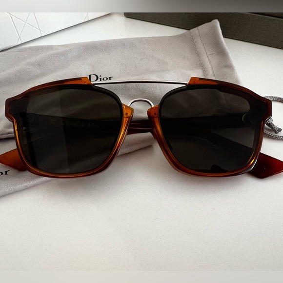 Dior aviator sunglasses. Great condition. - Picture 1 of 6